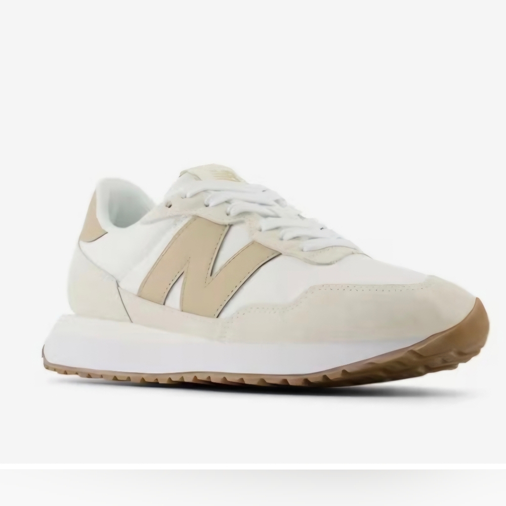 New Balance 237 Women's V1 Sneakers. These retro-inspired lifestyle shoes Size 9 - Picture 9 of 9